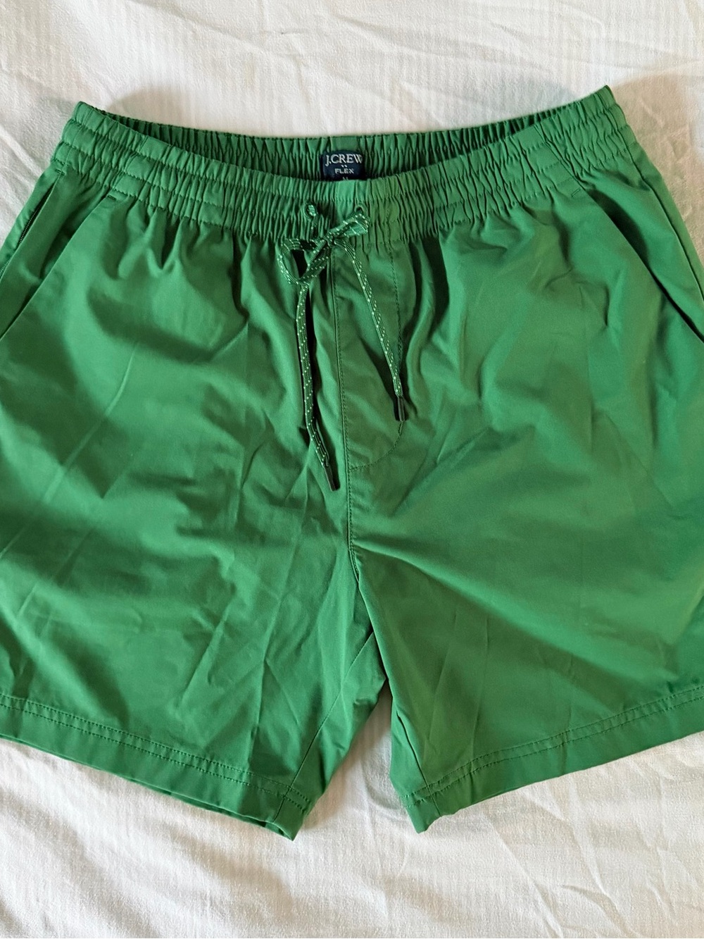 J. Crew Men’s Kelly Green Tech Shorts, Size Medium